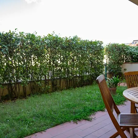 Tranquil & Modern Outside Ztl Appartement Florence