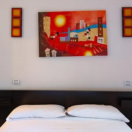 Tranquil & Modern Outside Ztl Apartamento